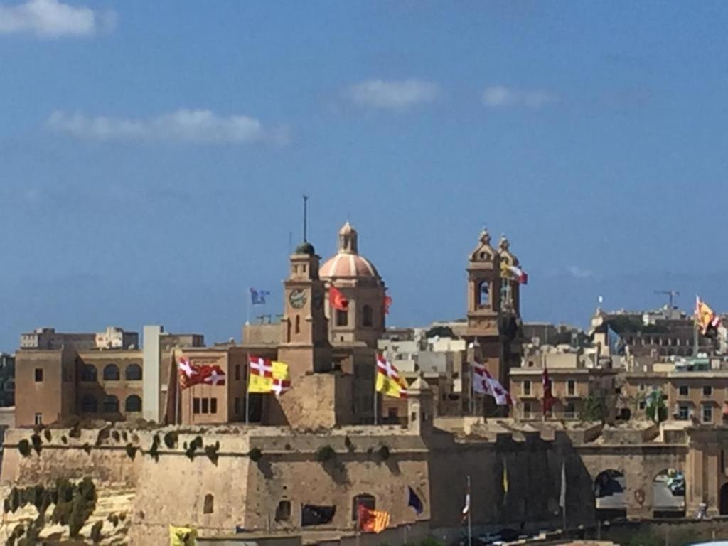 Casa Maria Tereza Bed and Breakfast Cospicua Esterno foto